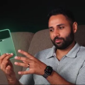 「JRs之声」外网热议小米17系列手机发布：应改名为18，这样苹果明年就会抄袭它