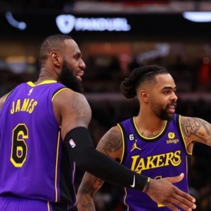 湖人新首发有多强？百回合赢42.7分 詹皇道出3优势